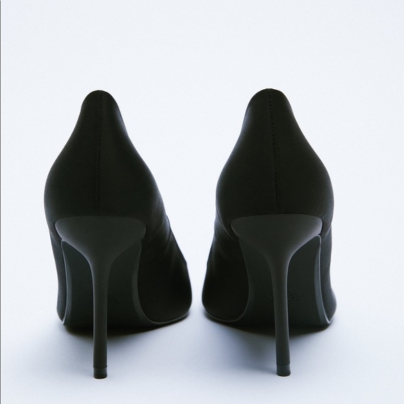 NWT. Zara Black Suede Leather High-Heels Shoes. Size 9. - Picture 7 of 8